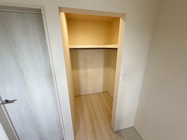 ☆ウォークインクローゼット☆テレワーク・趣味部屋でも!!