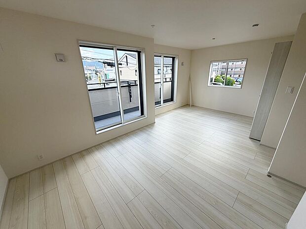 ☆各部屋大型収納完備☆子供部屋・主寝室にお好きにコーディネートしよう!!