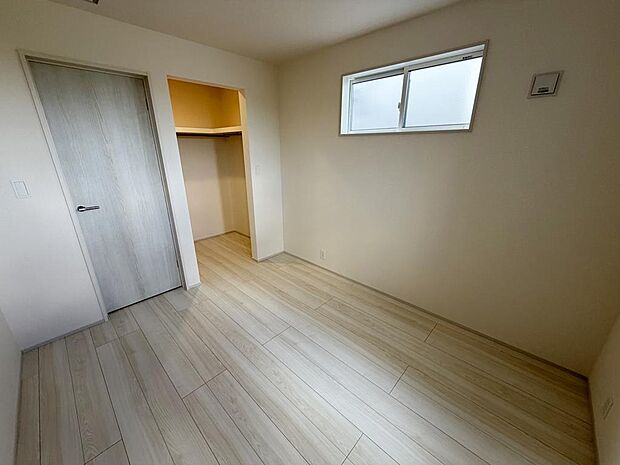 ☆各部屋大型収納完備☆子供部屋・主寝室にお好きにコーディネートしよう!!