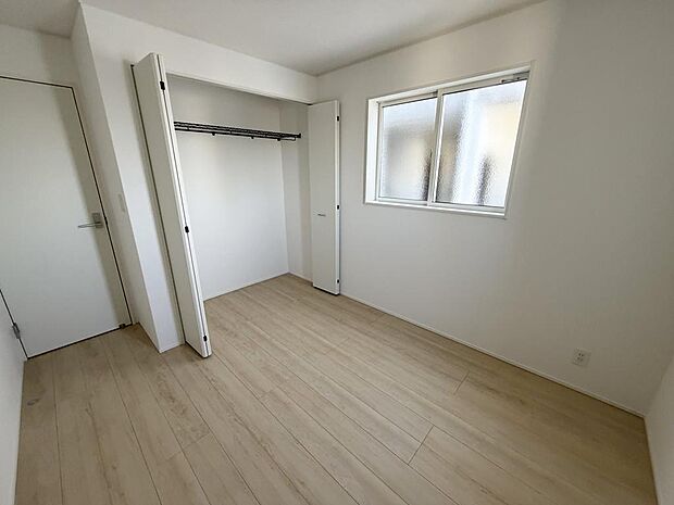 ☆各部屋大型収納完備☆子供部屋・主寝室にお好きにコーディネートしよう！！