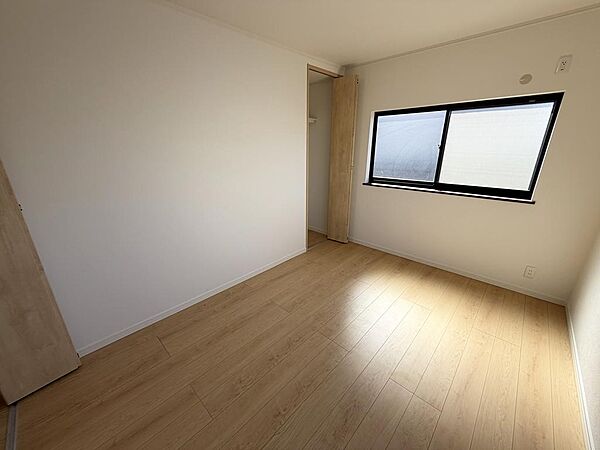 ☆各部屋大型収納完備☆子供部屋・主寝室にお好きにコーディネートしよう！！