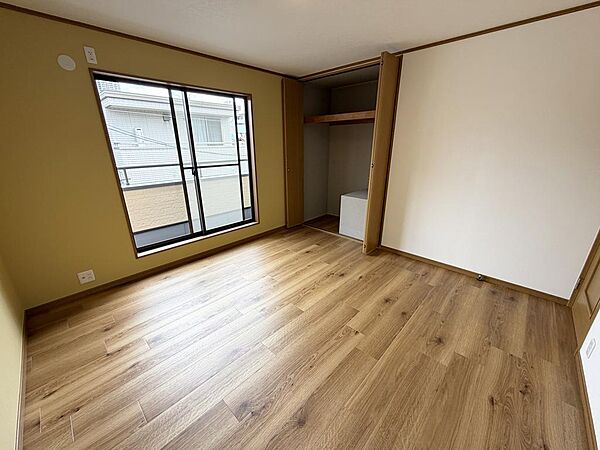 ☆各部屋大型収納完備☆子供部屋・主寝室にお好きにコーディネートしよう！！