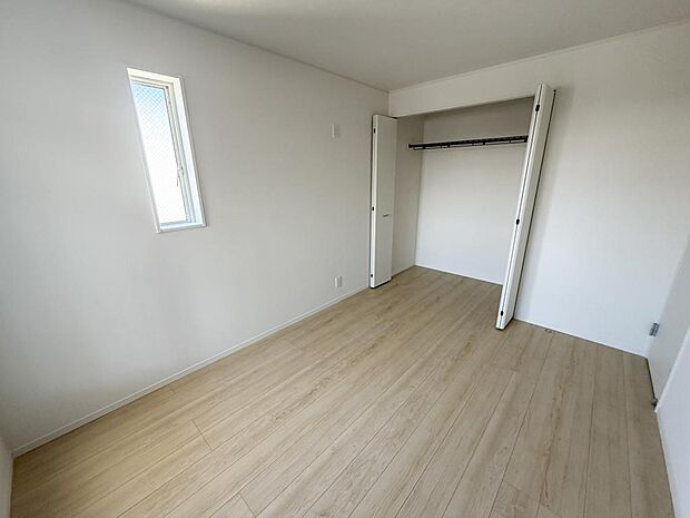 ☆各部屋大型収納完備☆子供部屋・主寝室にお好きにコーディネートしよう！！