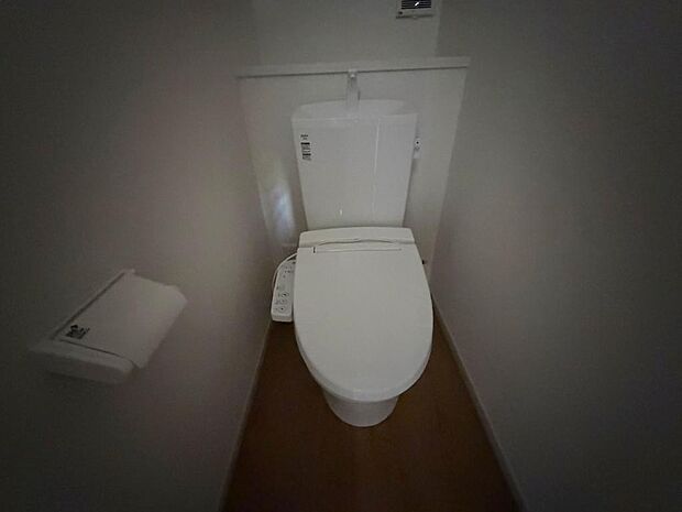 ☆ウレシイシャワートイレ☆1階・2階に完備！パパとのトイレ争いに終止符！！