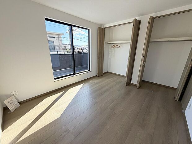 ☆各部屋大型収納完備☆子供部屋・主寝室にお好きにコーディネートしよう!!
