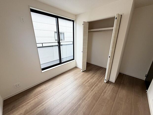 ☆各部屋大型収納完備☆子供部屋・主寝室にお好きにコーディネートしよう!!