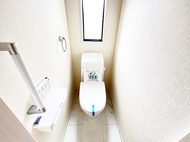 ☆ウレシイシャワートイレ☆1階・2階に完備！パパとのトイレ争いに終止符！！