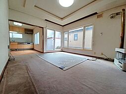 月寒東五条18丁目　戸建 4LDKのリビング/ダイニング