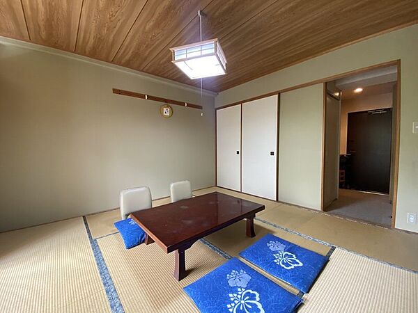 apartment 群馬県吾妻郡草津町大字草津
地図を見る