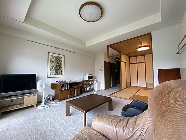 apartment 群馬県吾妻郡草津町大字草津
地図を見る