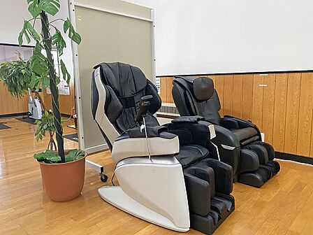 お風呂上がりにマッサージチェアで・・・