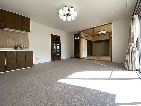 apartment 群馬県吾妻郡草津町大字草津
地図を見る