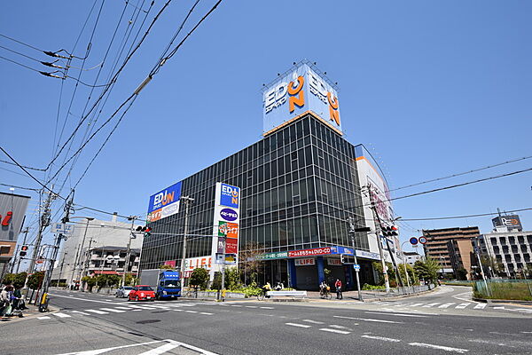 ライフ三国橋店：徒歩7分（500ｍ）
