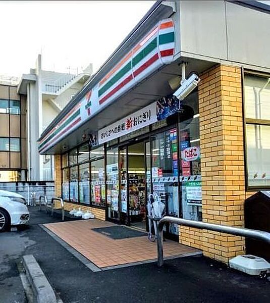 セブン-イレブン 松田惣領店 500m