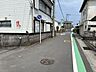 外観：前面道路含む現地写真