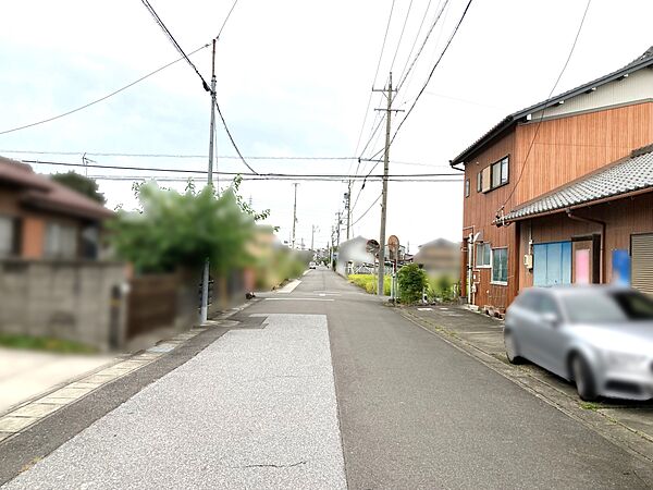 北道路東側