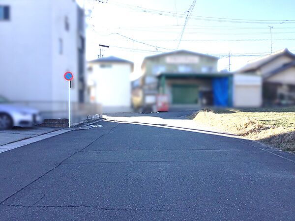 前面道路西側
