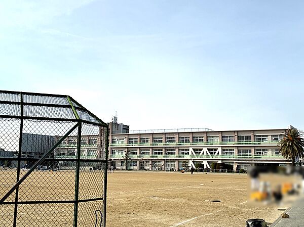 岩倉市立岩倉北小学校 （約660m～約690m）