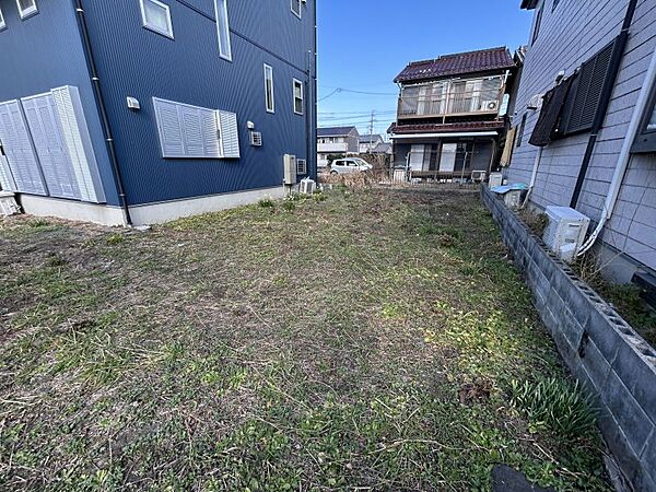 五条小学校至近（800m）、お子さまを育むのに向いた立地です！
