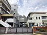 周辺：熊野中学校まで　1363m　徒歩約18分●閑静な住宅街にあり、落ち着いた環境です。