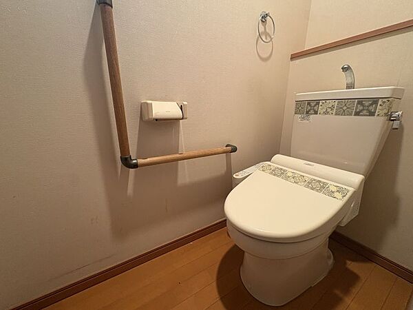 1階・2階それぞれにトイレがあるので、ご家族が増えても安心ですね。