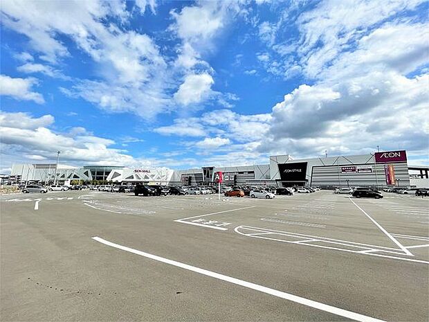 イオンモール新利府南館 徒歩15分。 1200m