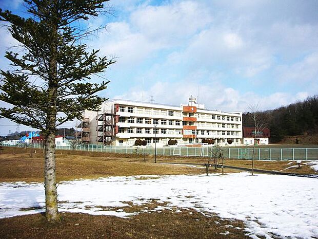 富谷市立富谷第二中学校 徒歩9分。 660m