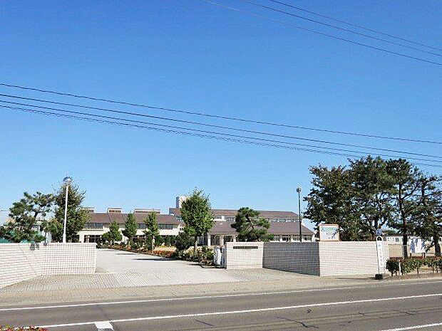 岩沼市立岩沼北中学校 徒歩12分。 950m