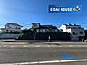 その他：前面道路含む外観