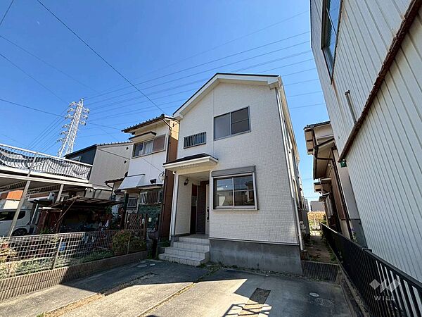 玄関［2025年4月4日撮影］