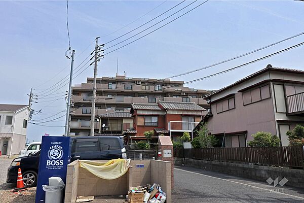 アルピナ春日井の外観(南西側から）