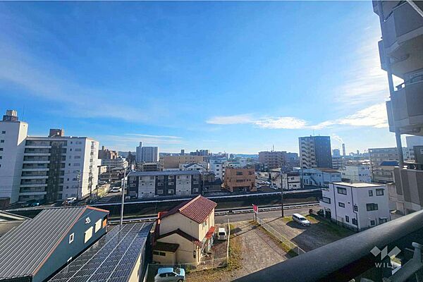 バルコニーからの眺め（南方向）［2025年11月25日撮影］