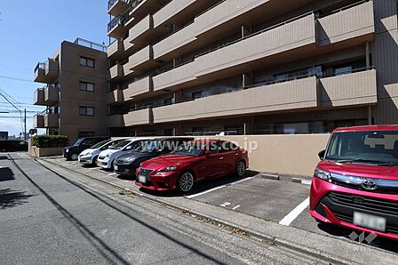 敷地内駐車場(屋外平面式)