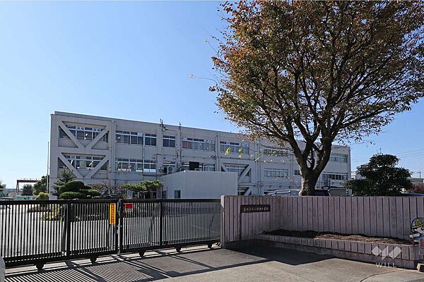 神領小学校[公立]の外観