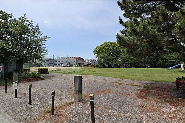 地蔵ケ池公園の外観