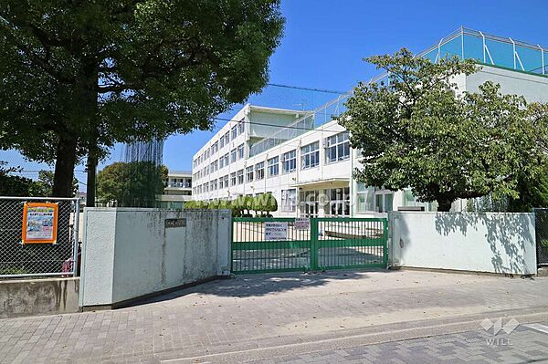 二城小学校[公立]の外観