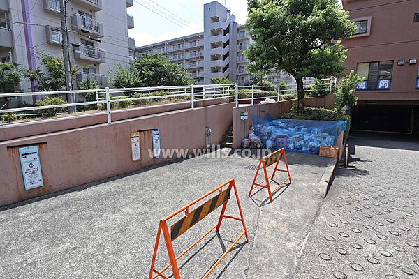 ゴミ置き場