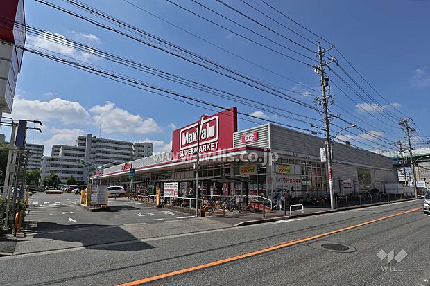 マックスバリュ(鳩岡店)の外観