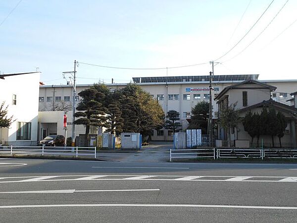 大牟田市立大正小学校 750m