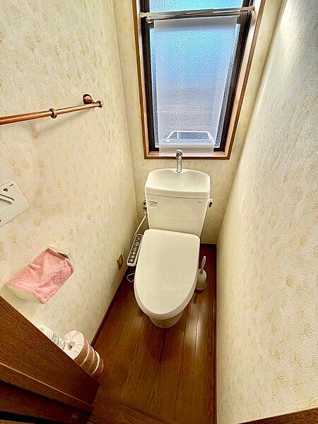 シンプルで使いやすい独立型トイレ。