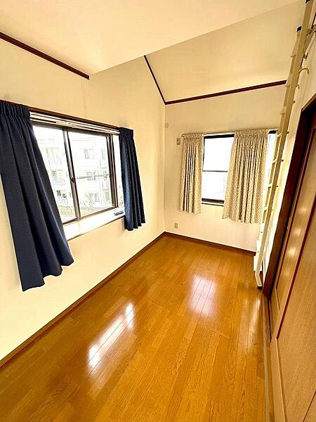 全居室に窓があり明るく風通し良好な住まい♪