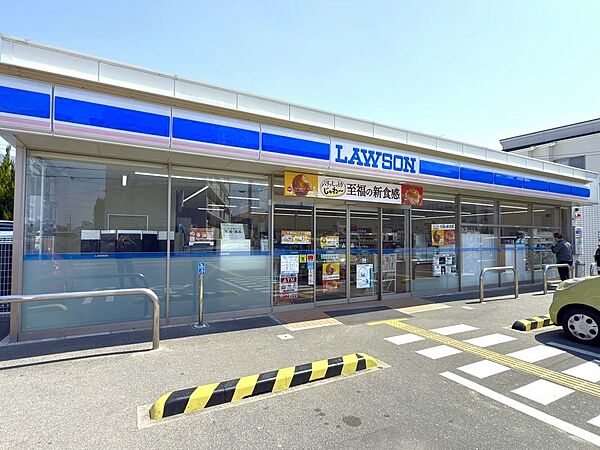 ローソン東大阪中石切町四丁目店まで徒歩6分