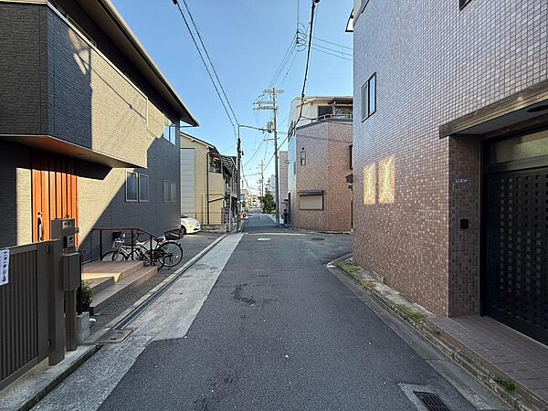 前面道路を含む現地写真