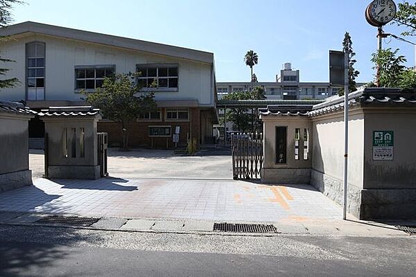 豊浦小学校 350m
