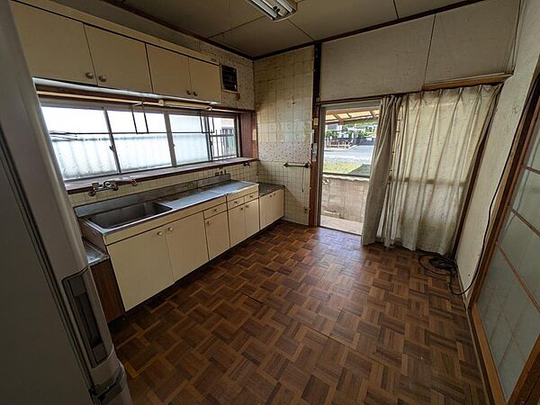 キッチンを拡大表示