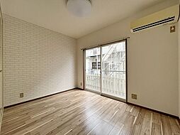 レイクヒルズ武蔵野台 102 1階ワンルームのリビング/ダイニング