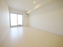 多摩都市モノレール 桜街道駅 徒歩8分の賃貸アパート 1階1Kのリビング/ダイニング