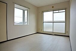 JR青梅線 福生駅 徒歩11分の賃貸マンション 2階2DKのリビング/ダイニング