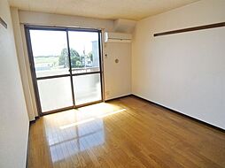 グラドゥアーレII 304 3階1Kのリビング/ダイニング