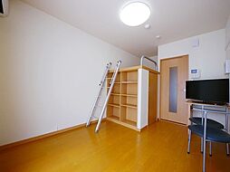 レオパレスシャルムII 305 3階1Kのリビング/ダイニング